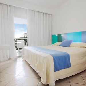 Zimmer mit Zugang für Rollstuhlfahrer mit Queensize-Bett